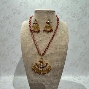 Elegant Gold and Red Jewelry Set